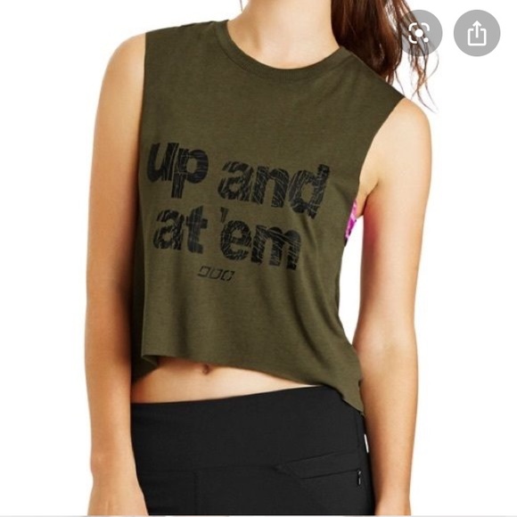 Lorna Jane Tops - Lorna Jane Up and at ‘em Graphic Tee Size XS